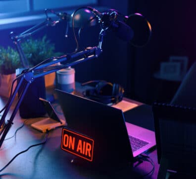 Live online radio station with on air sign
